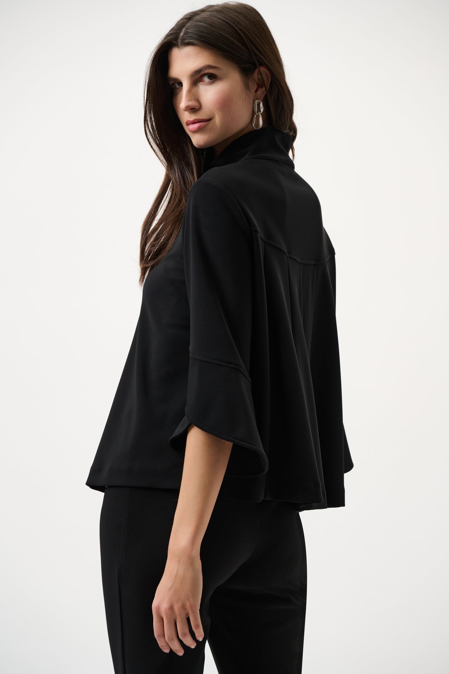 Classic Trapeze Swing Jacket | Black