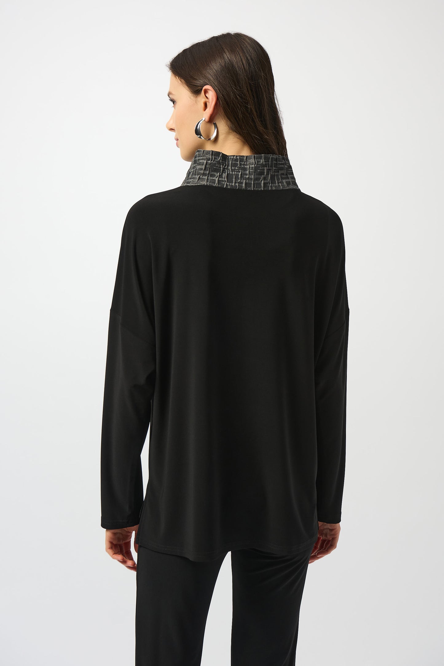 Silky Knit & Novelty Boxy Top | Black