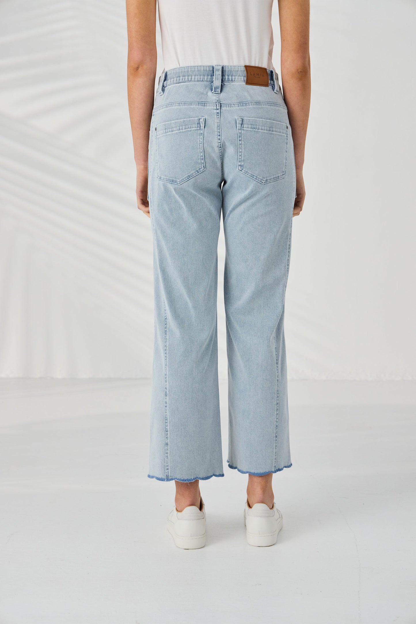 Scallop Jean | Bleached