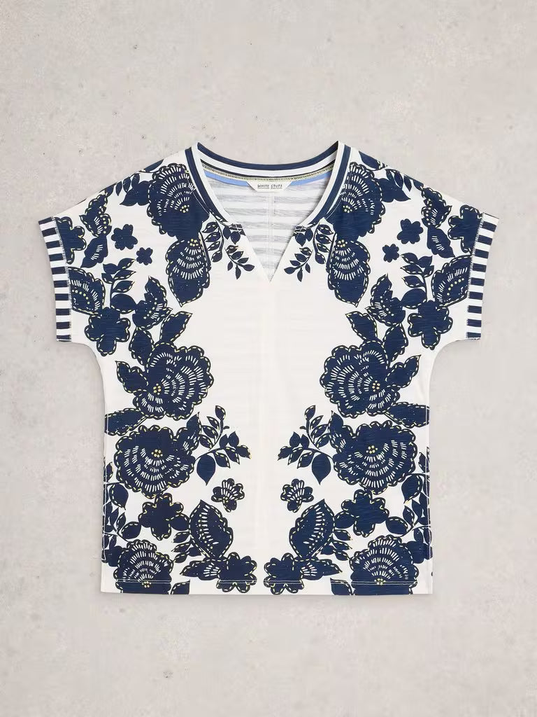 Nelly Notch Neck Tee | Navy Multi
