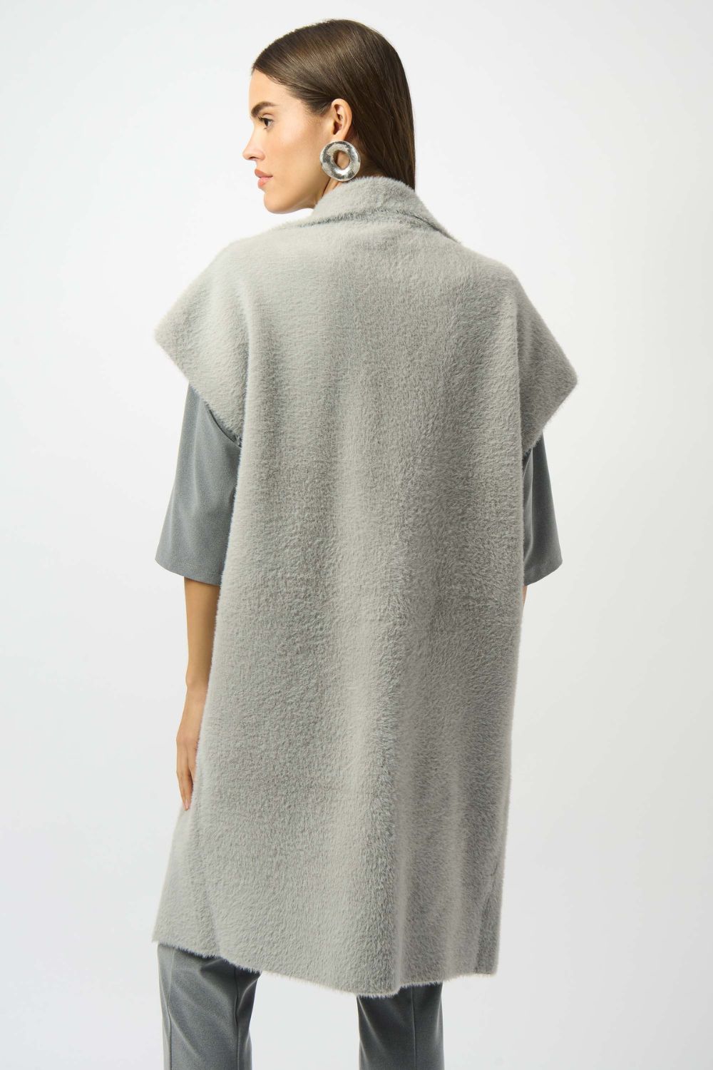 Feather Yarn Boxy Sweater Vest | Light Grey