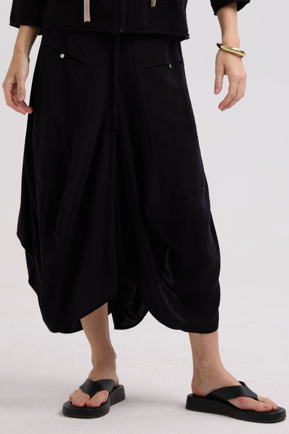 Drape Bottom Skirt | Black