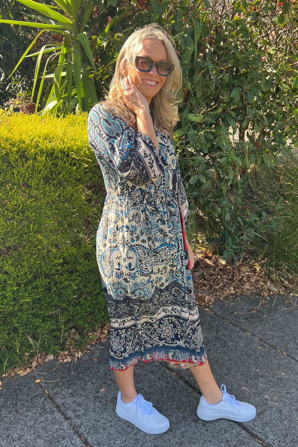 Erin V-Neck Dress | Porcelain Paisley