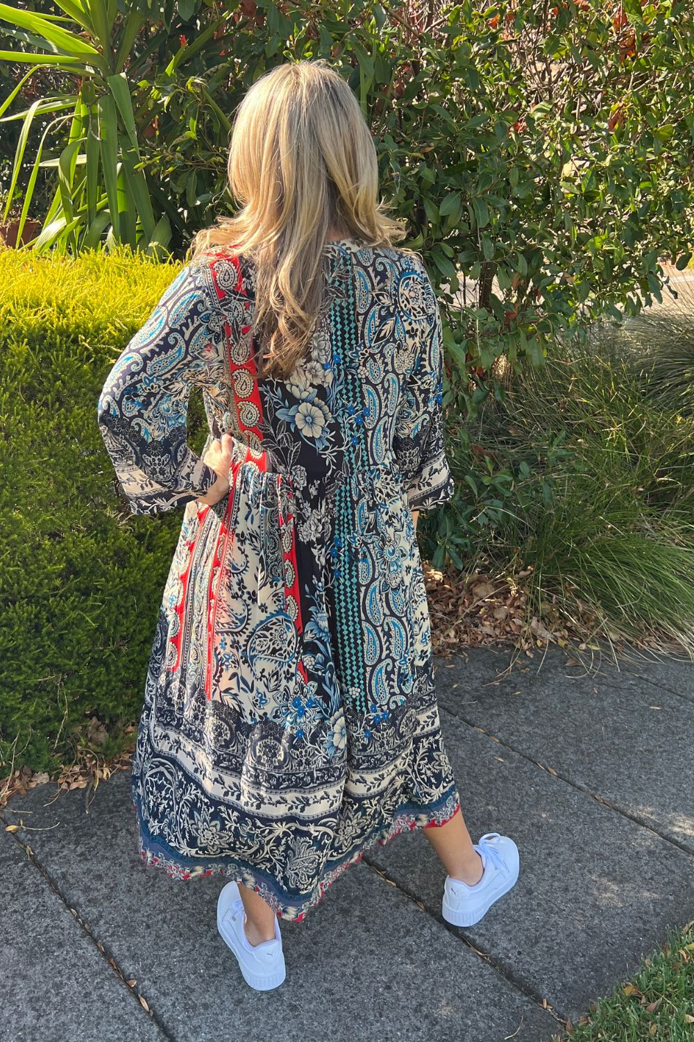 Erin V-Neck Dress | Porcelain Paisley