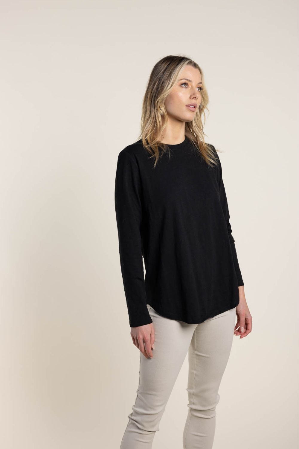 Two T's L/S Crew Tee | Black_Shop12