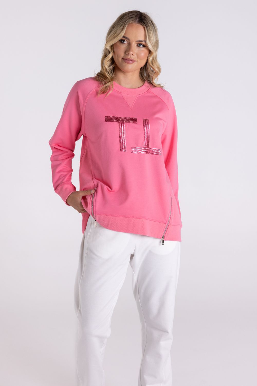 Raglan Logo Sweater with Zip | Flamingo