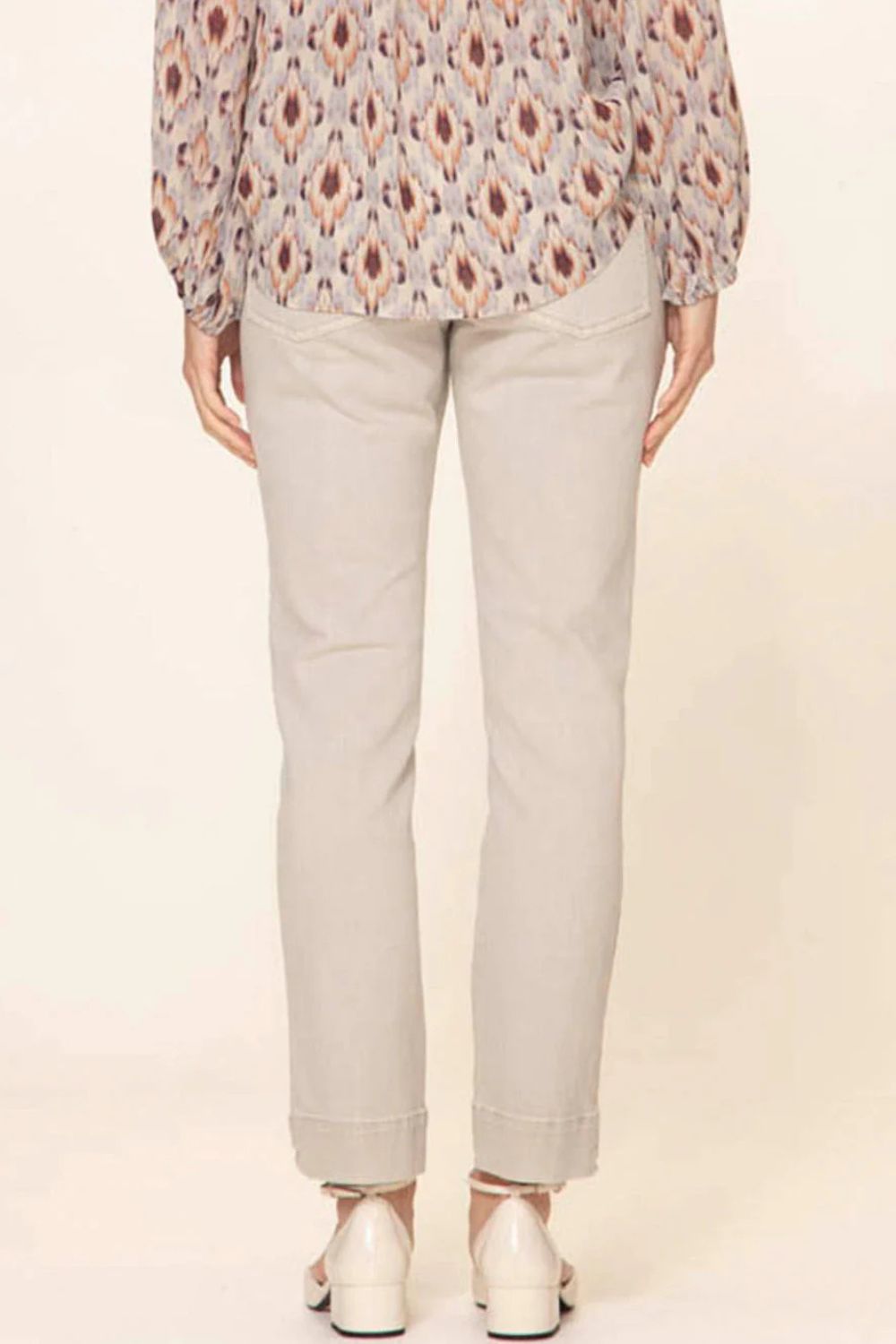 Master 23 Jean | Almond