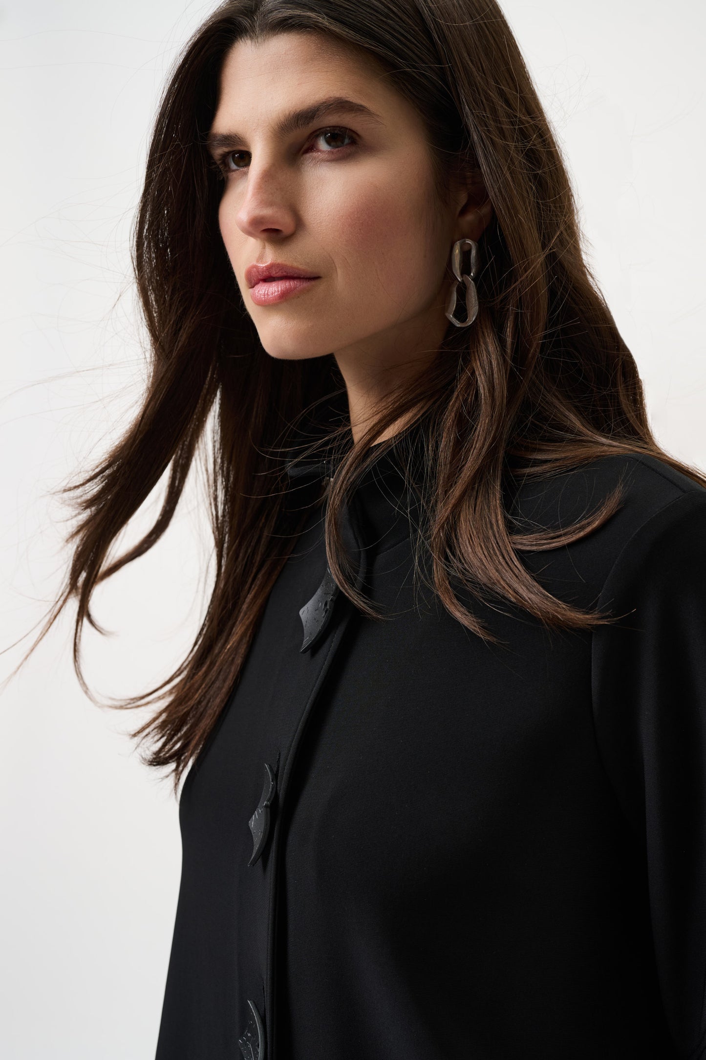 Classic Trapeze Swing Jacket | Black