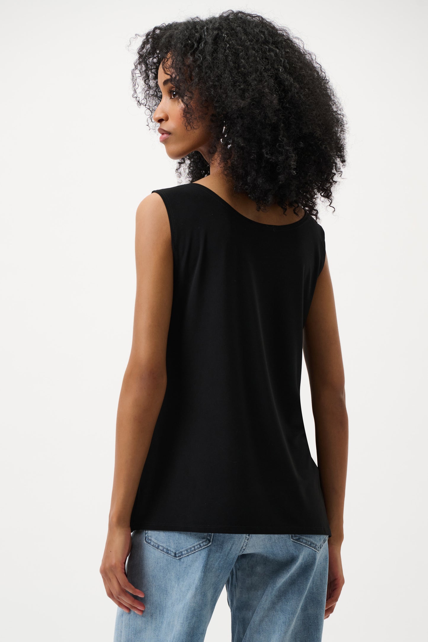 Silky Knit Scoop Neck Camisole | Black