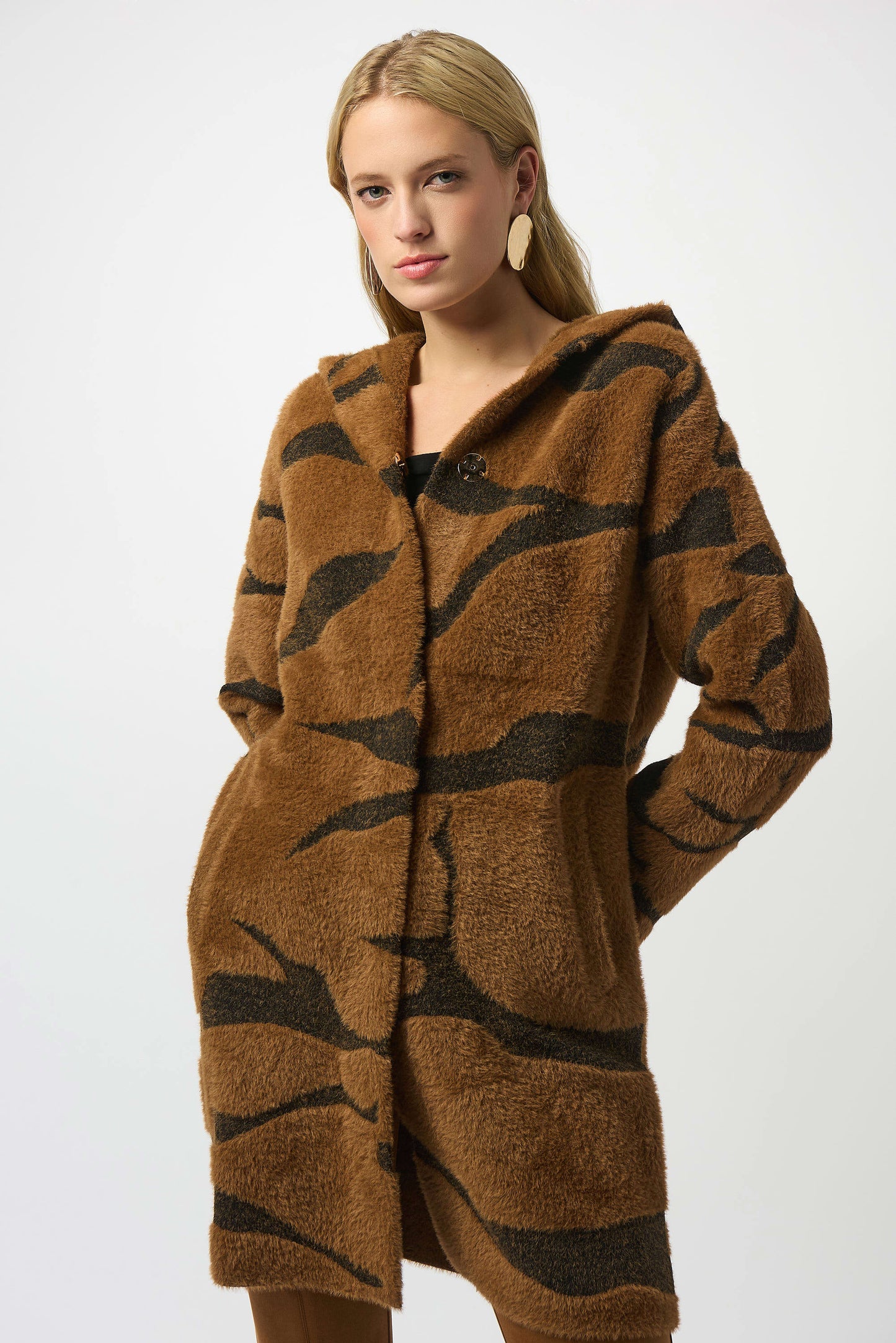 Feather Yarn Animal Jacquard Coat