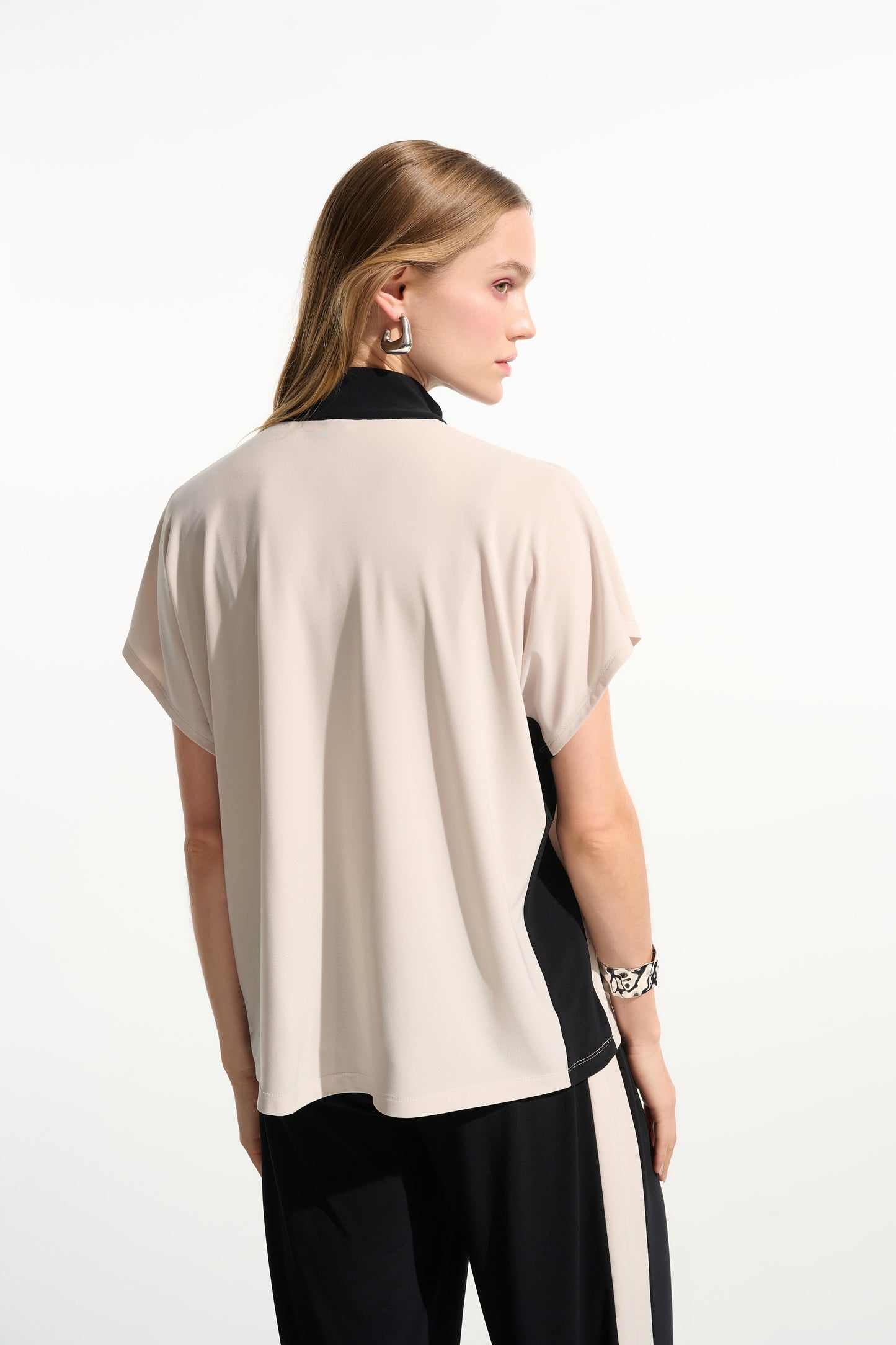 Color Block Top With Zip Collar | Moonstone/Black