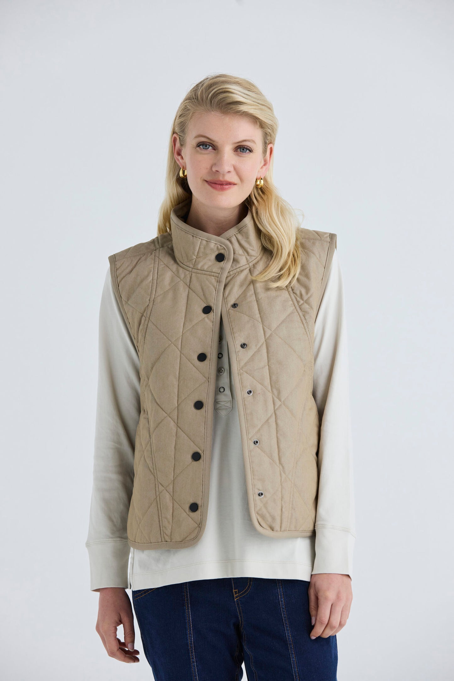 Bolt Vest | Sandstone