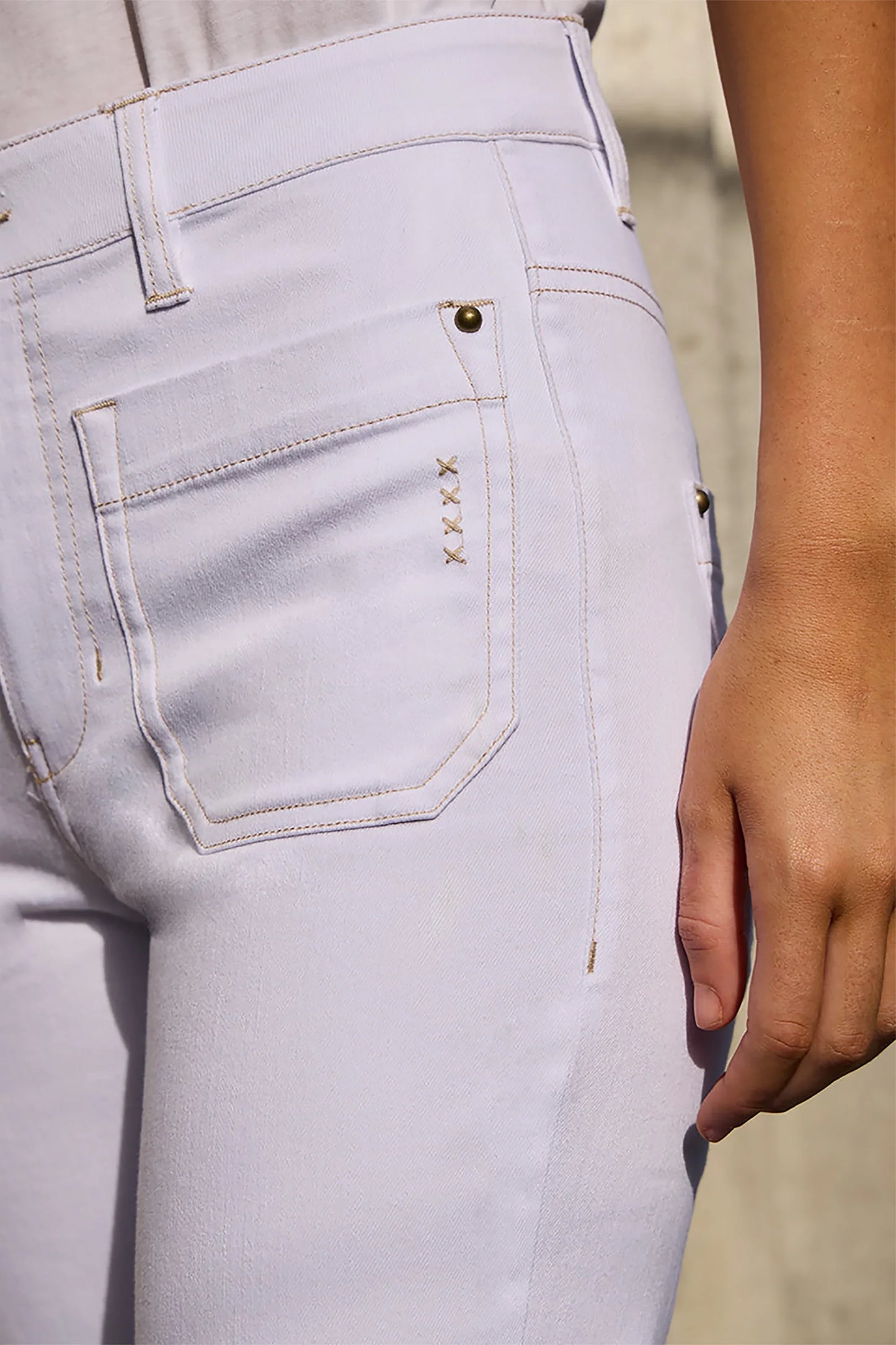 Chrome Jean | White