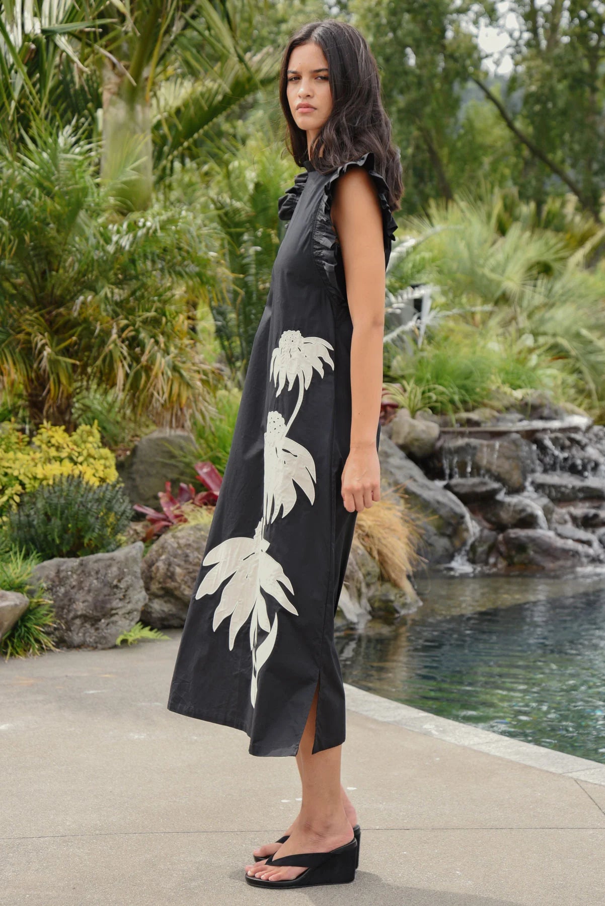 Three-Mendous Blooms | Black Cream