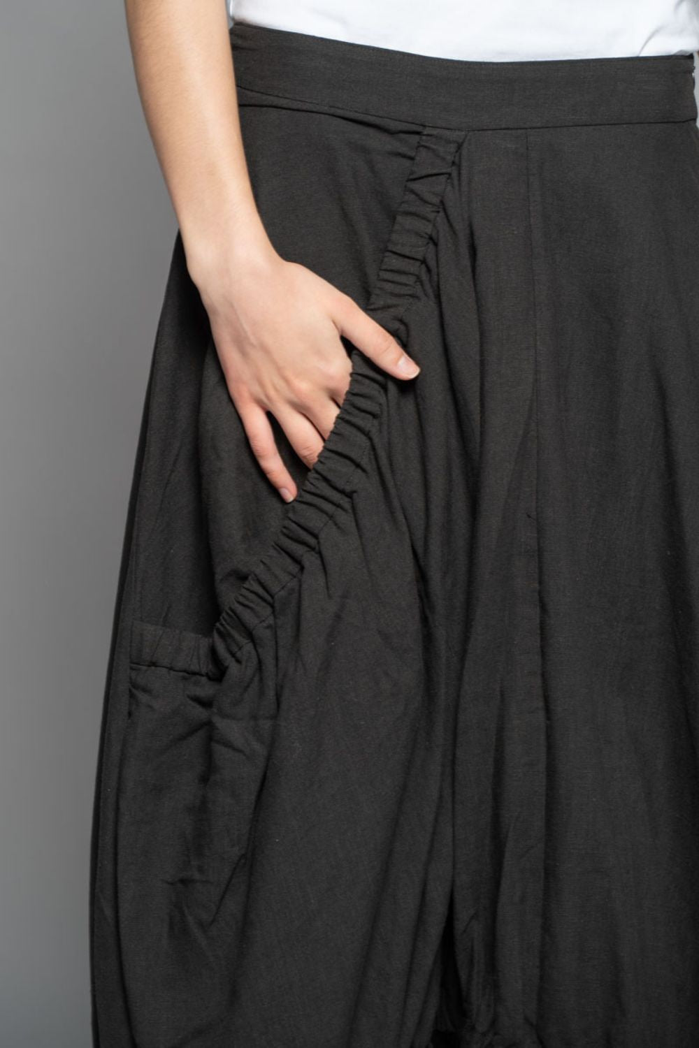 Shuffle Elastic Skirt | Black