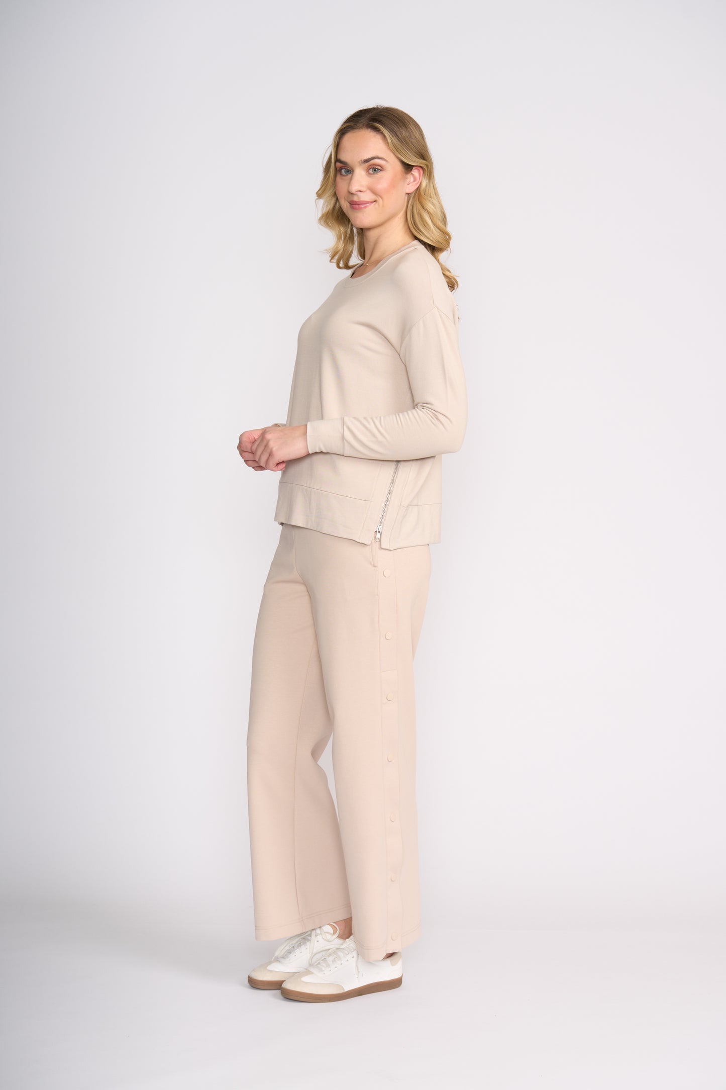 Smooth Talker Sweater | Linen