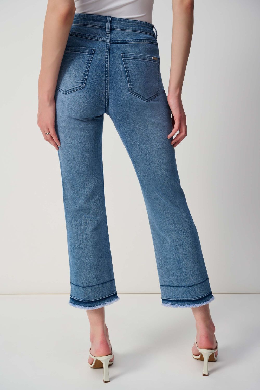 Joseph Ribkoff Flare Crop Stretch Jeans | Vintage Blue_Shop 12
