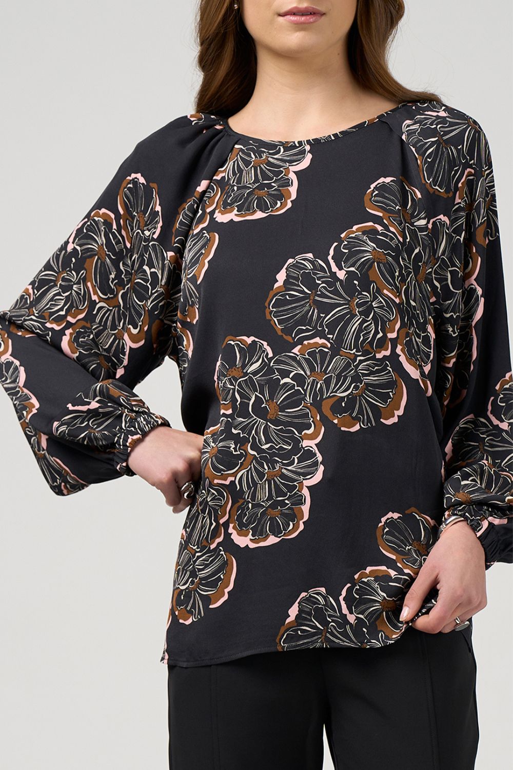 Wood Rose Top | Black Multi