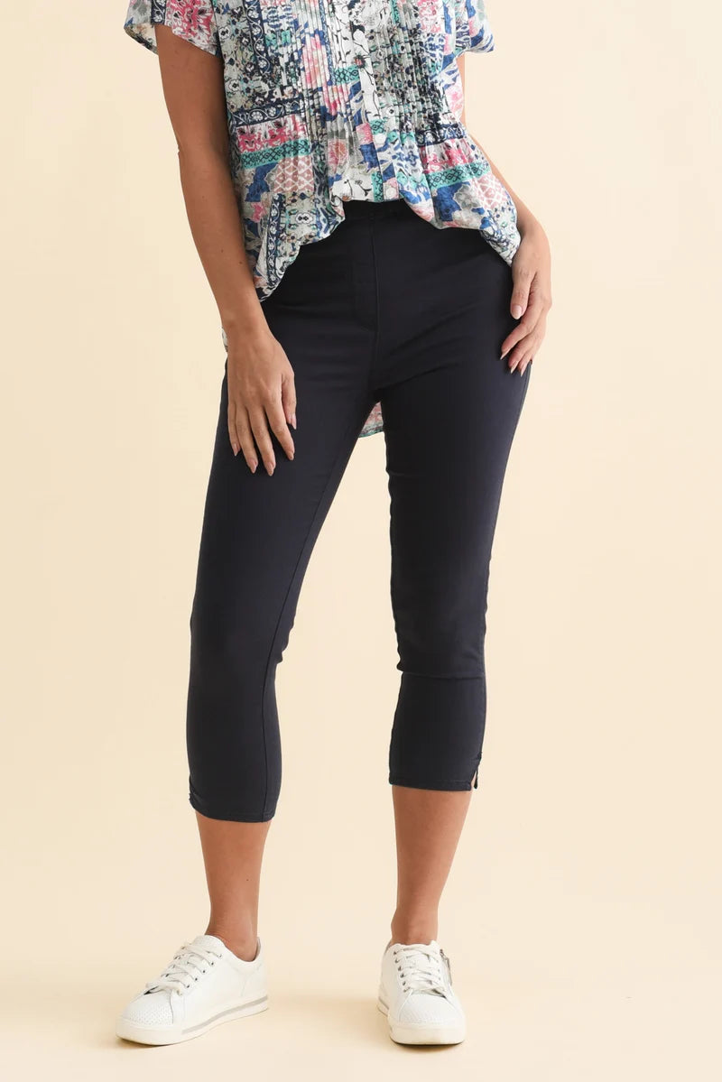 Capri Length Jegging | Navy