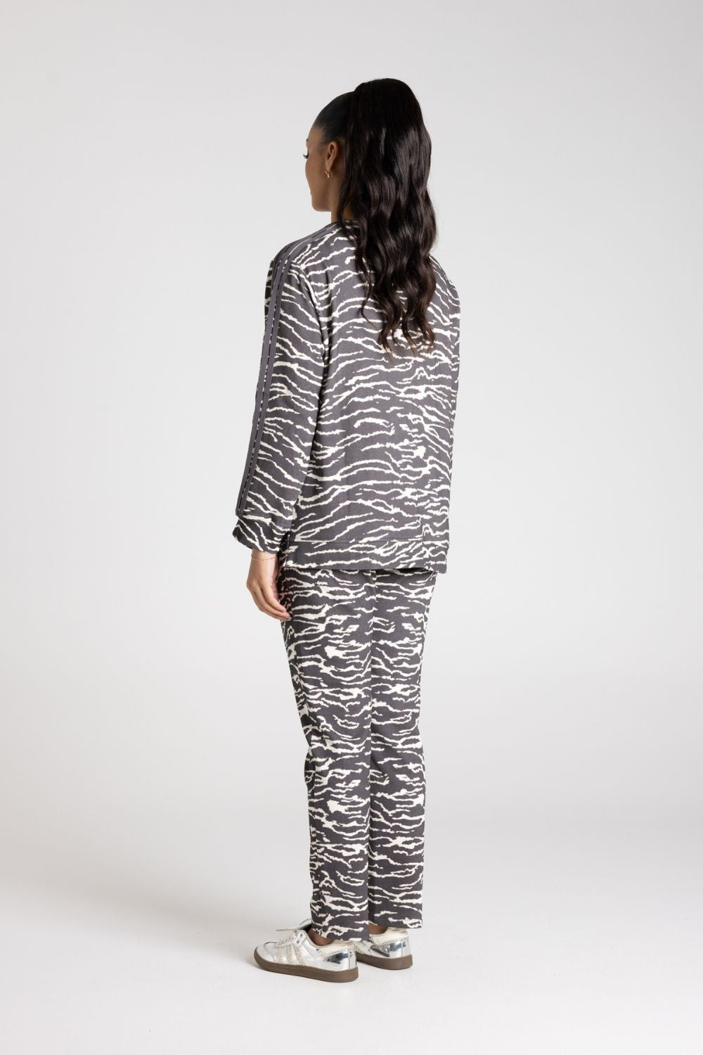 Zebra Print Sweat Logo | Zebra