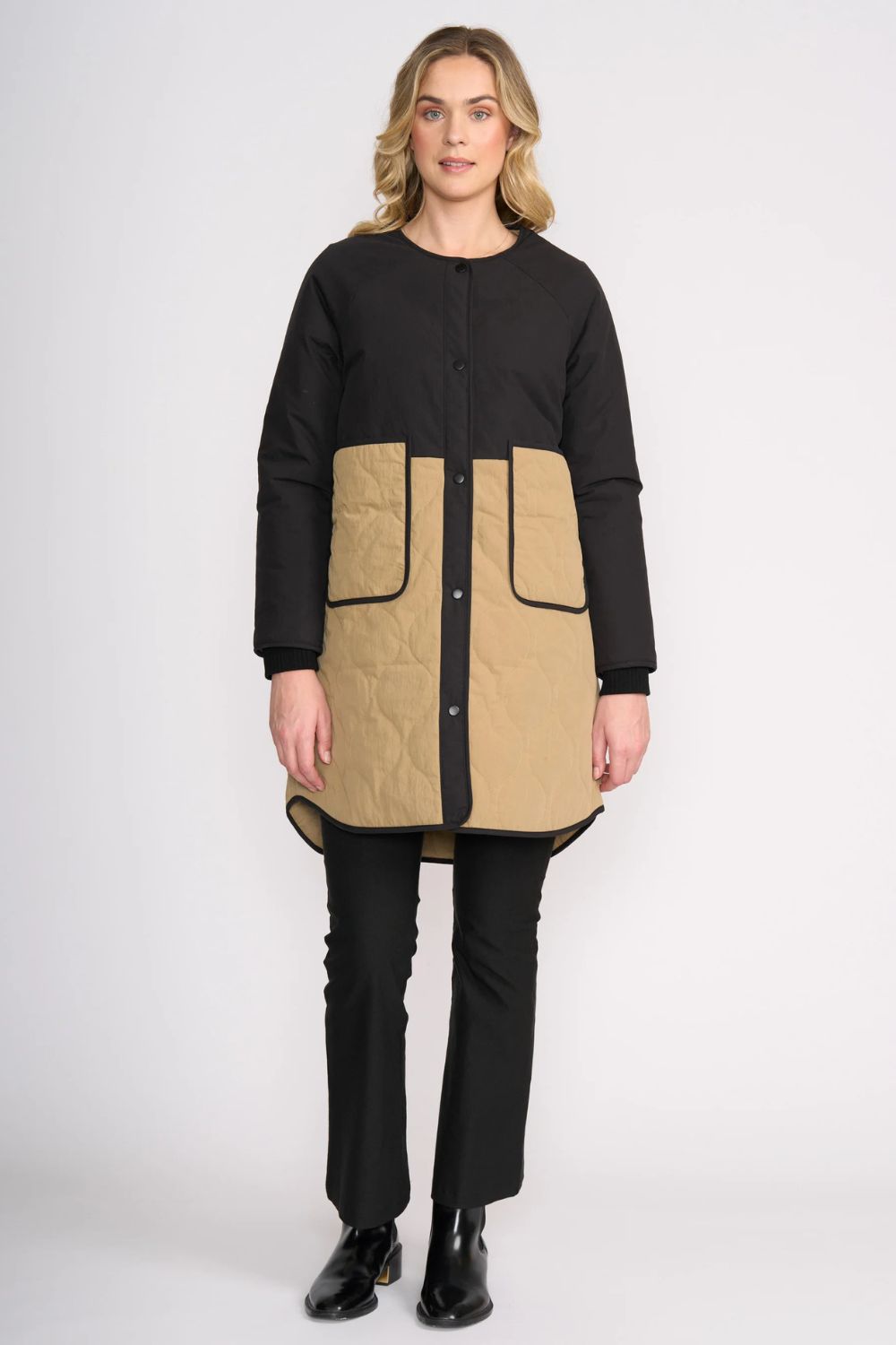 Hidden Talent Reversible Coat | Black & Tan