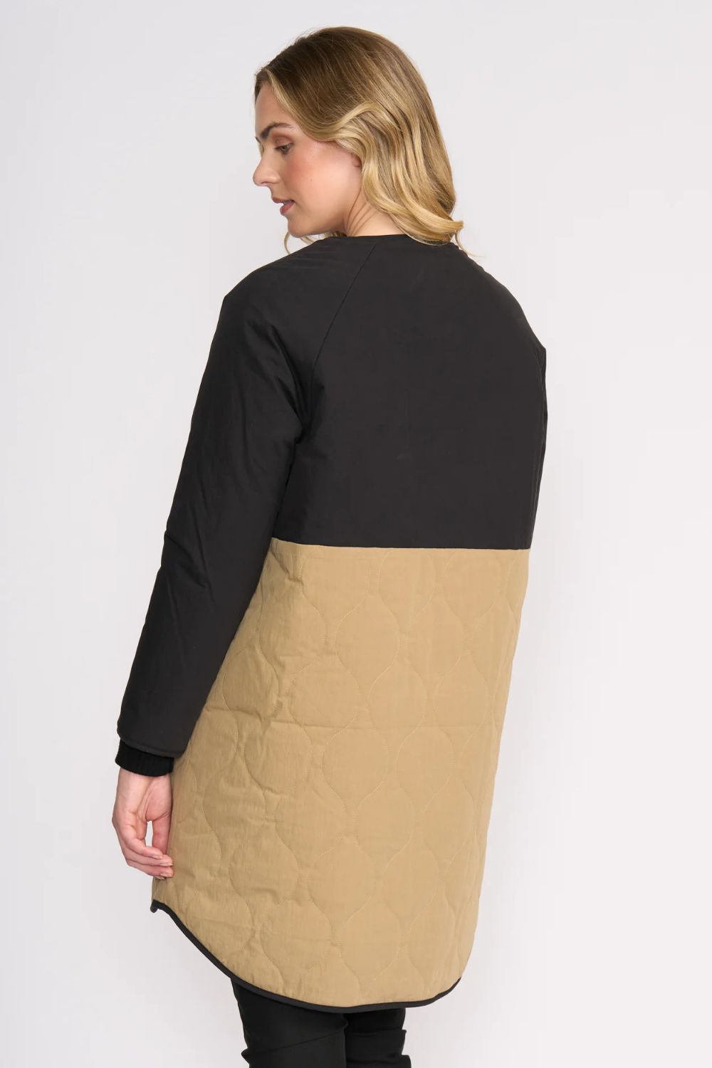 Hidden Talent Reversible Coat | Black & Tan