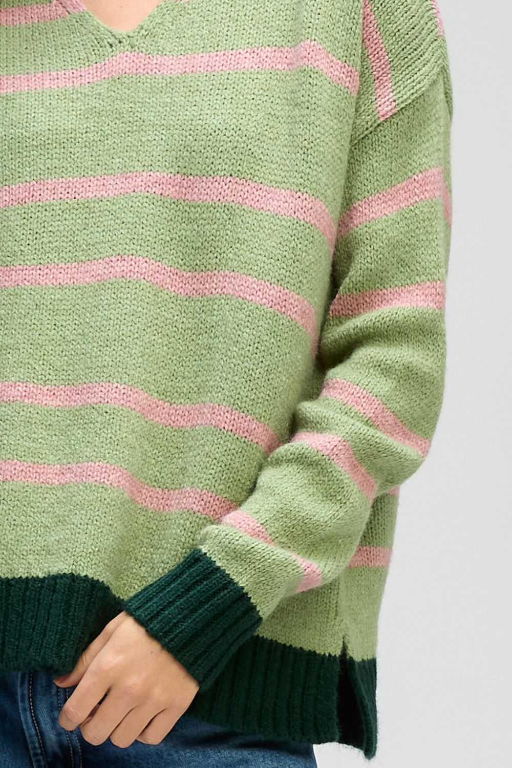 Cozy Stripe V | Forrest