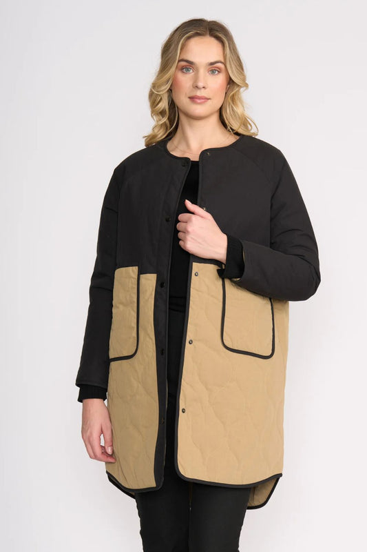 Hidden Talent Reversible Coat | Black & Tan
