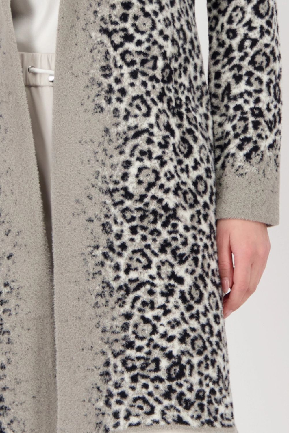 Leopard Knitted Coat | Greige Pattern