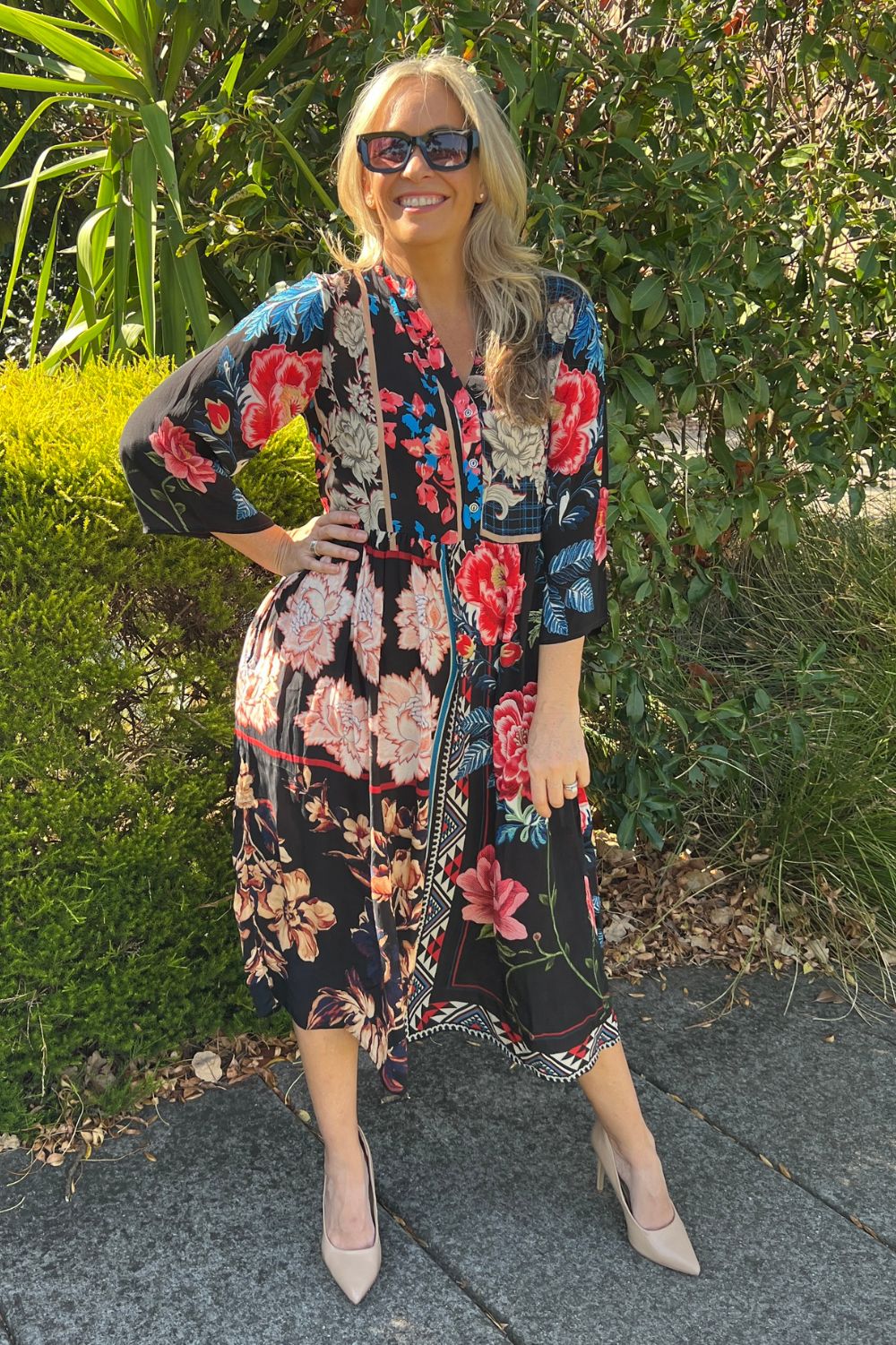 Erin V-Neck Dress | Indigo Dahlia