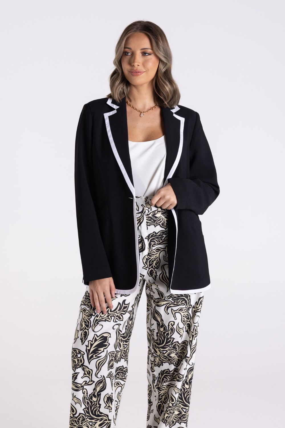 Blazer With Piping | Black/White