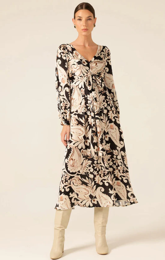 Charming Courtyard Dress | Black Cream Paisley