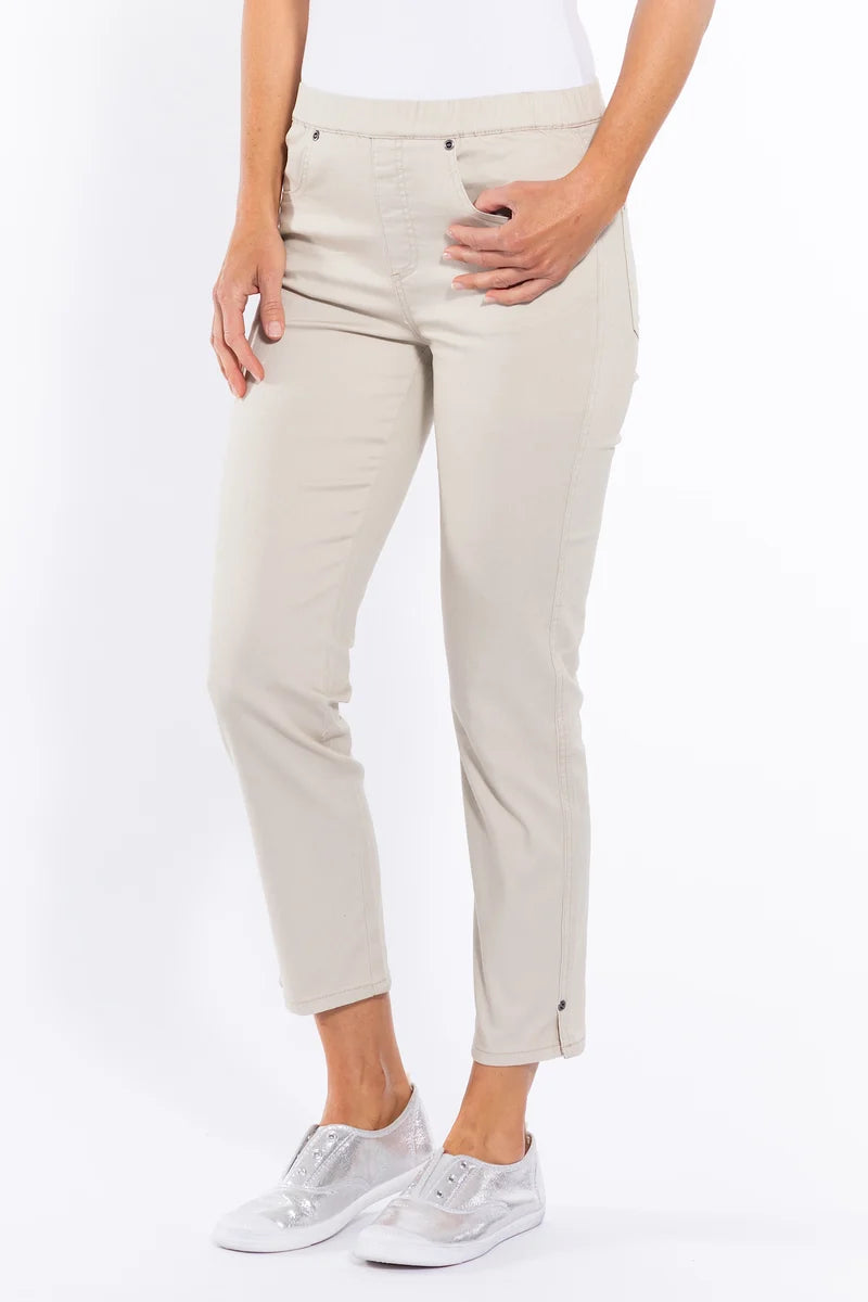 Stretch Pull-On 7/8 Jean |Putty